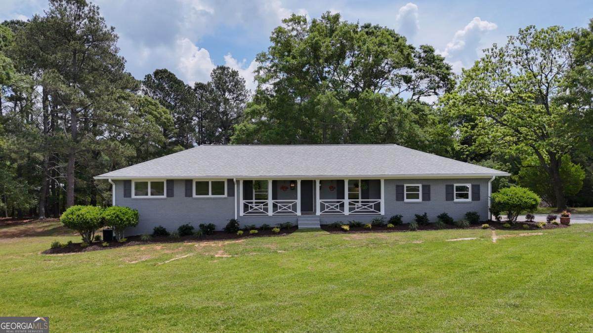 1090 Kenway Drive - Photo 1