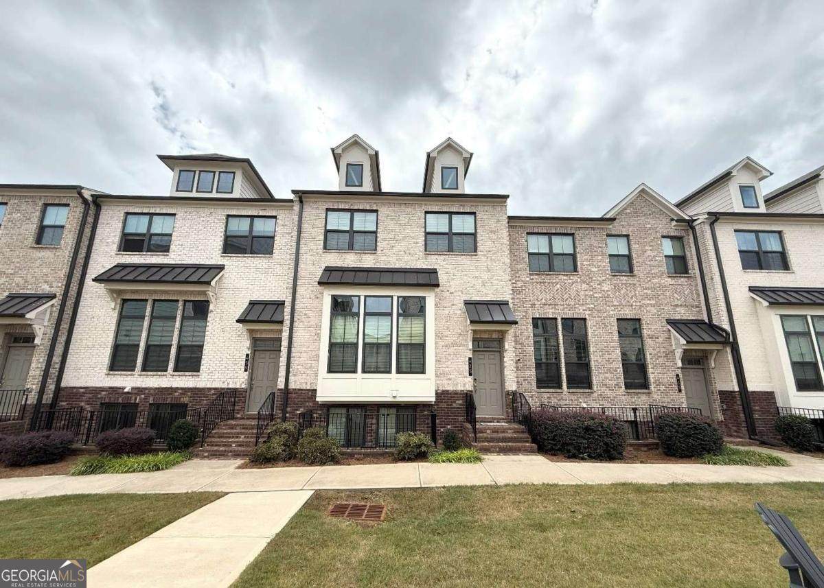 425 Fair View Circle - Photo 1