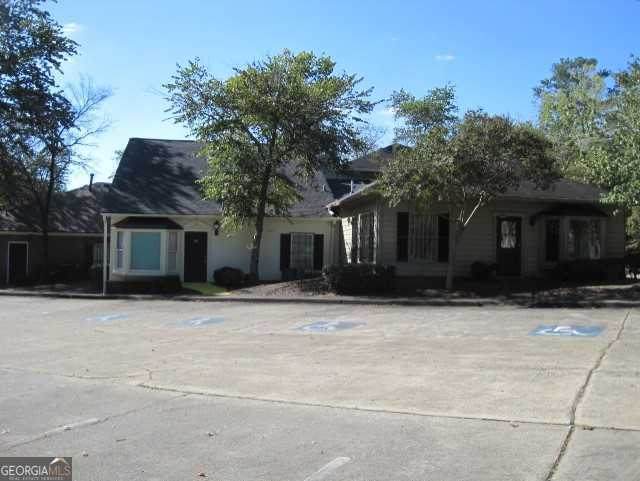 550 Fairburn Road - Photo 1