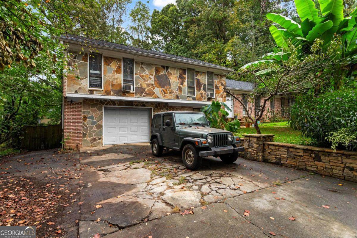 1576 Village Drive - Photo 1