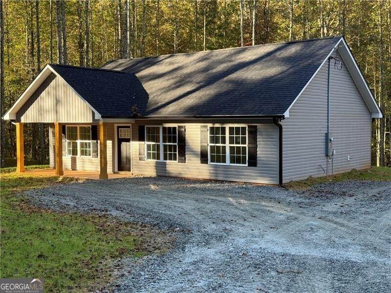 120 Sanders Boulevard - Photo 1