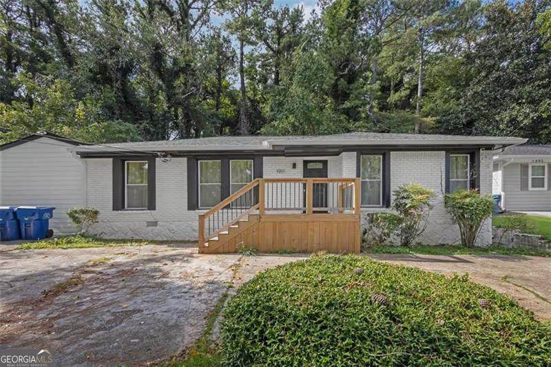 1901 Windsor Drive - Photo 1