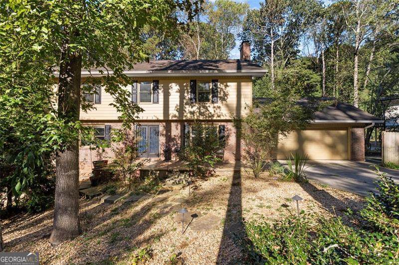 2731 Brackenwood Drive - Photo 1