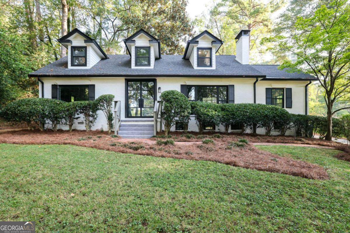 1559 Peachtree Battle Avenue - Photo 1