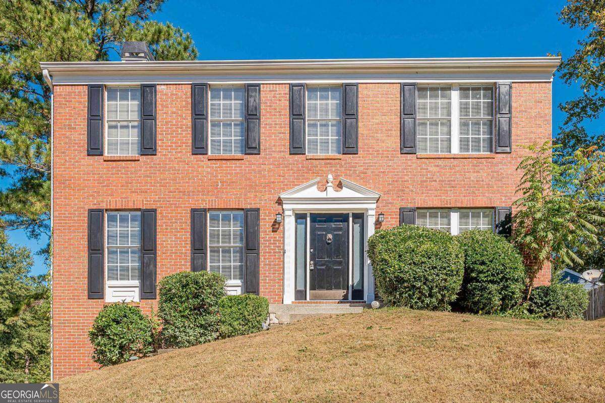 1800 Crescent Hill Drive - Photo 1