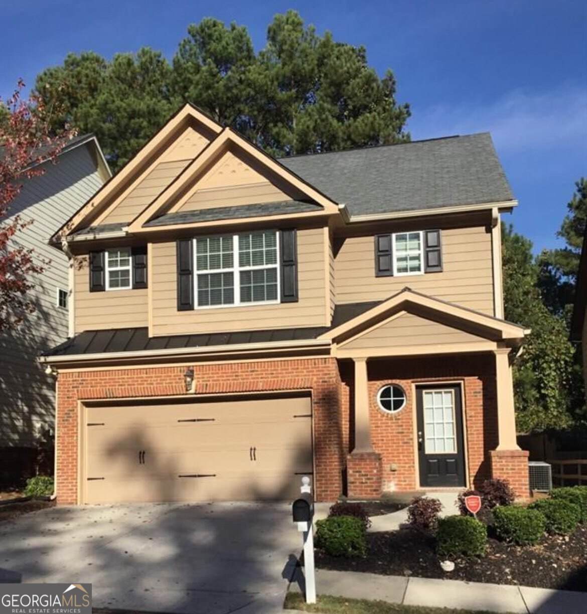 5639 Chatham Circle - Photo 1