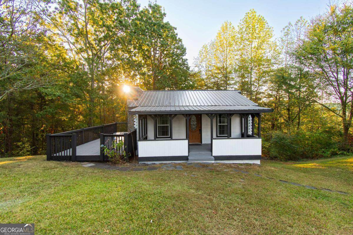 250 Nottingham Way - Photo 1