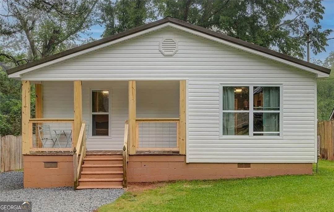 132 Lang Street - Photo 1