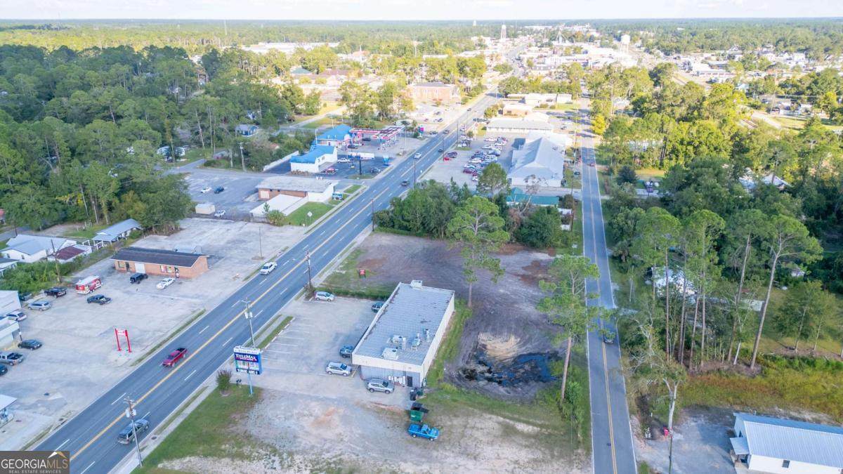 0 Parker & Tippins - Photo 1