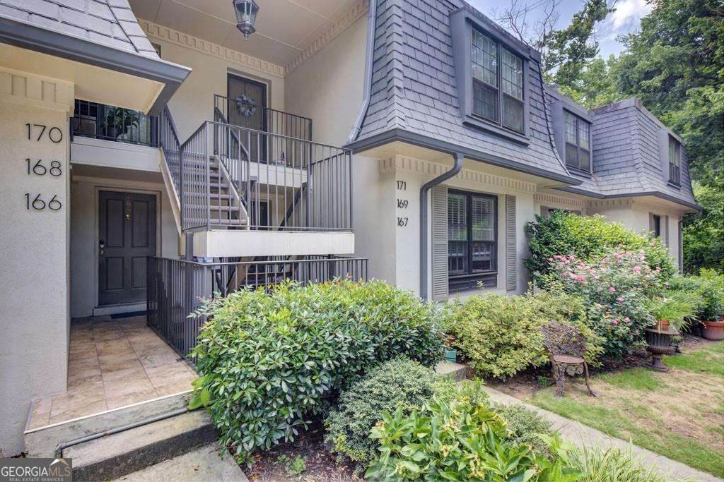 166 Maribeau Square - Photo 1