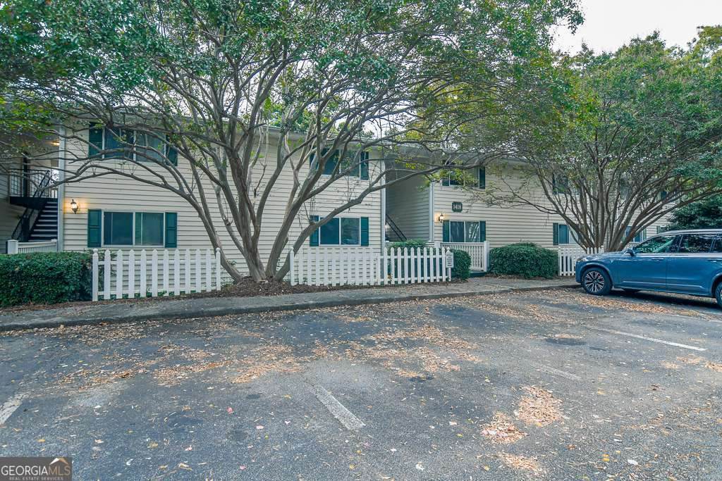1418 Foxhall Lane - Photo 1