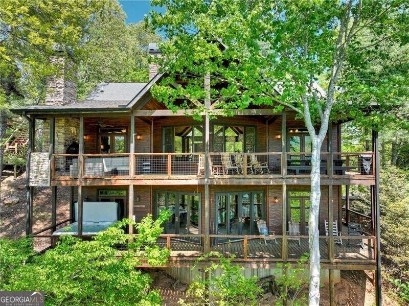 670 Magnolia Drive - Photo 1
