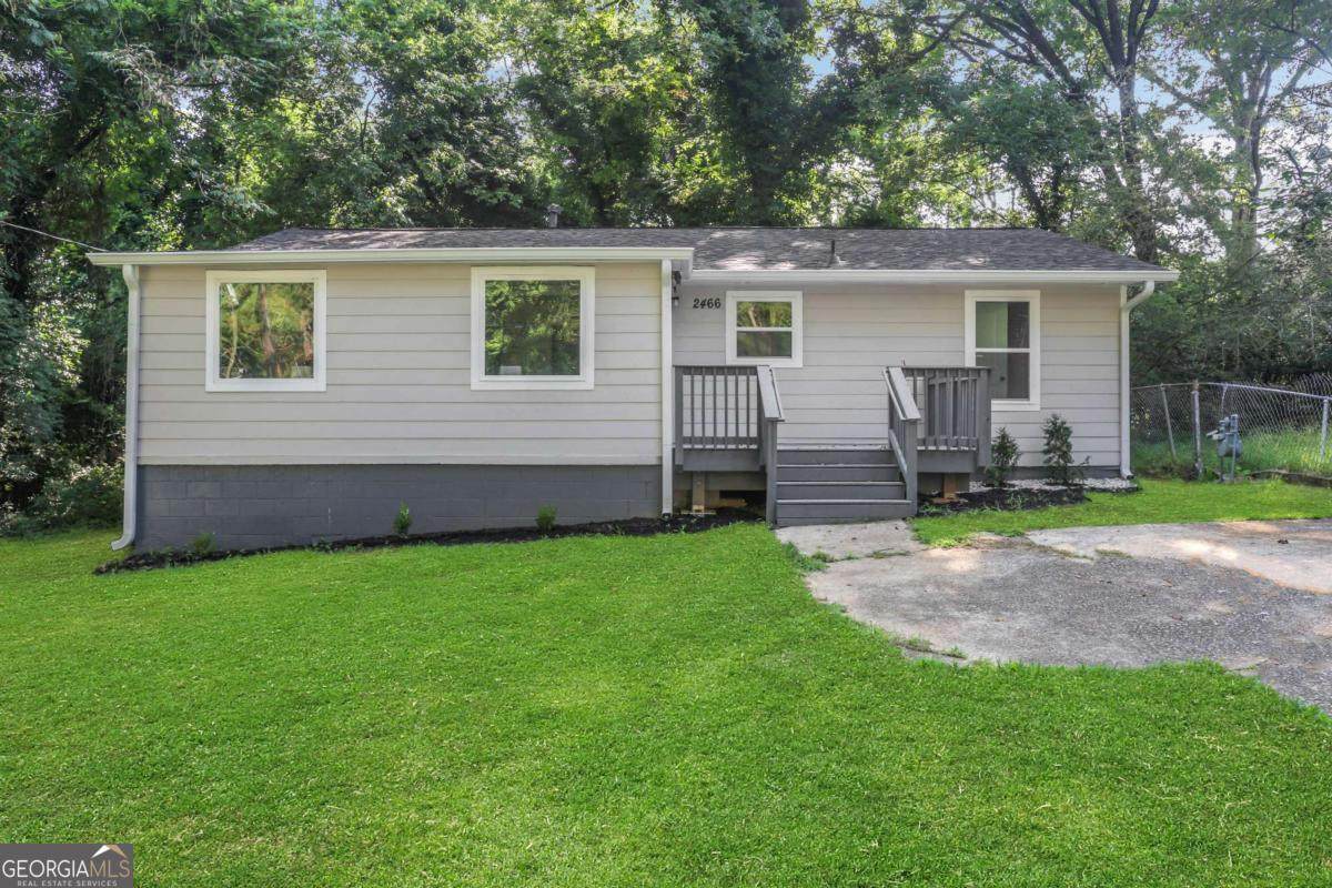 2466 Old Hapeville Road - Photo 1