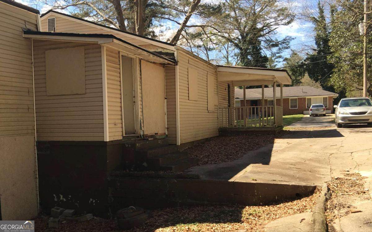 1220 Westmont Road - Photo 1