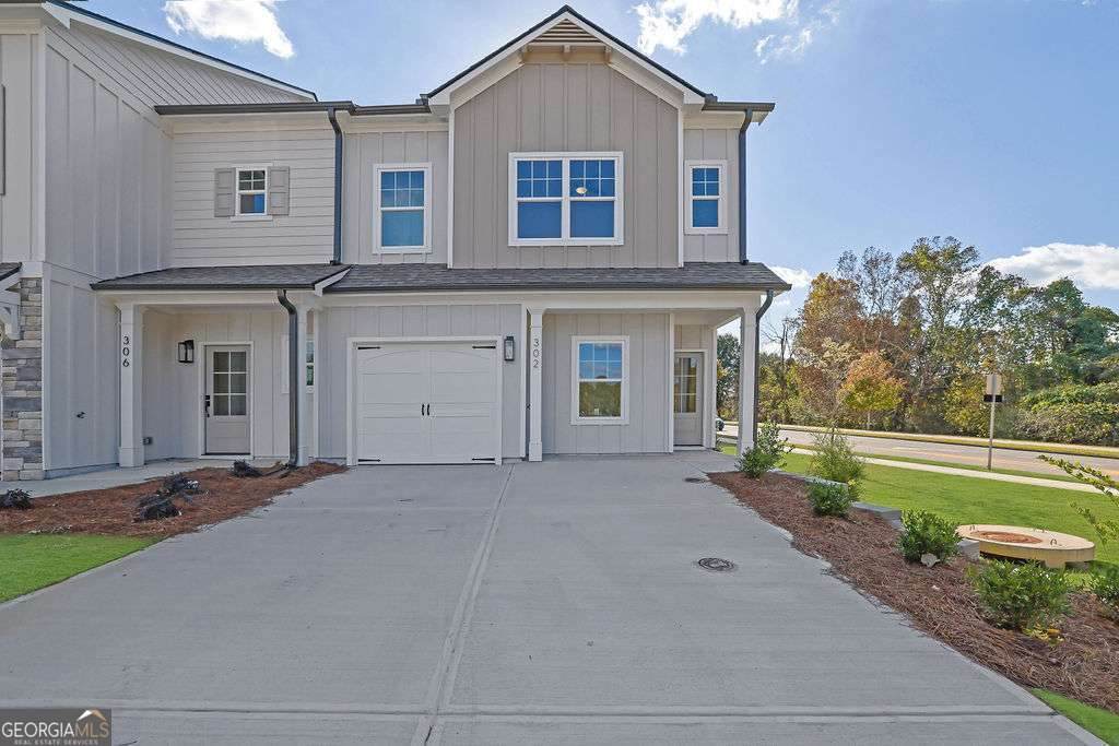 302 Heron Street - Photo 1