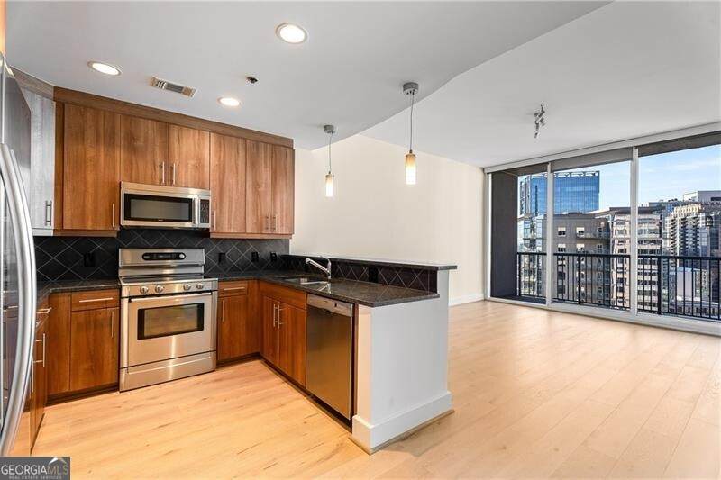 1080 Peachtree Street - Photo 1