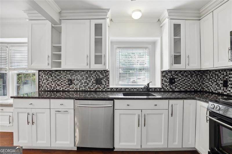 75 Montre Square - Photo 1