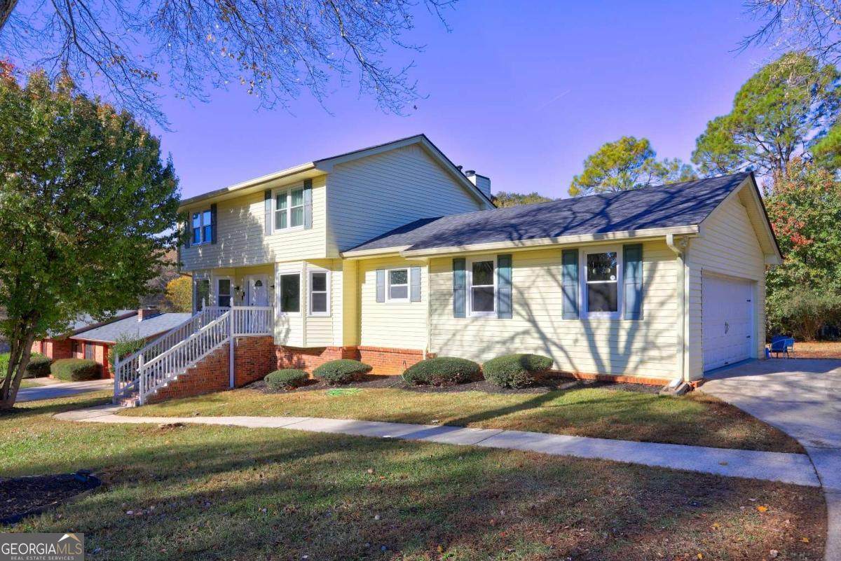 3839 Saddle Ridge Drive - Photo 1