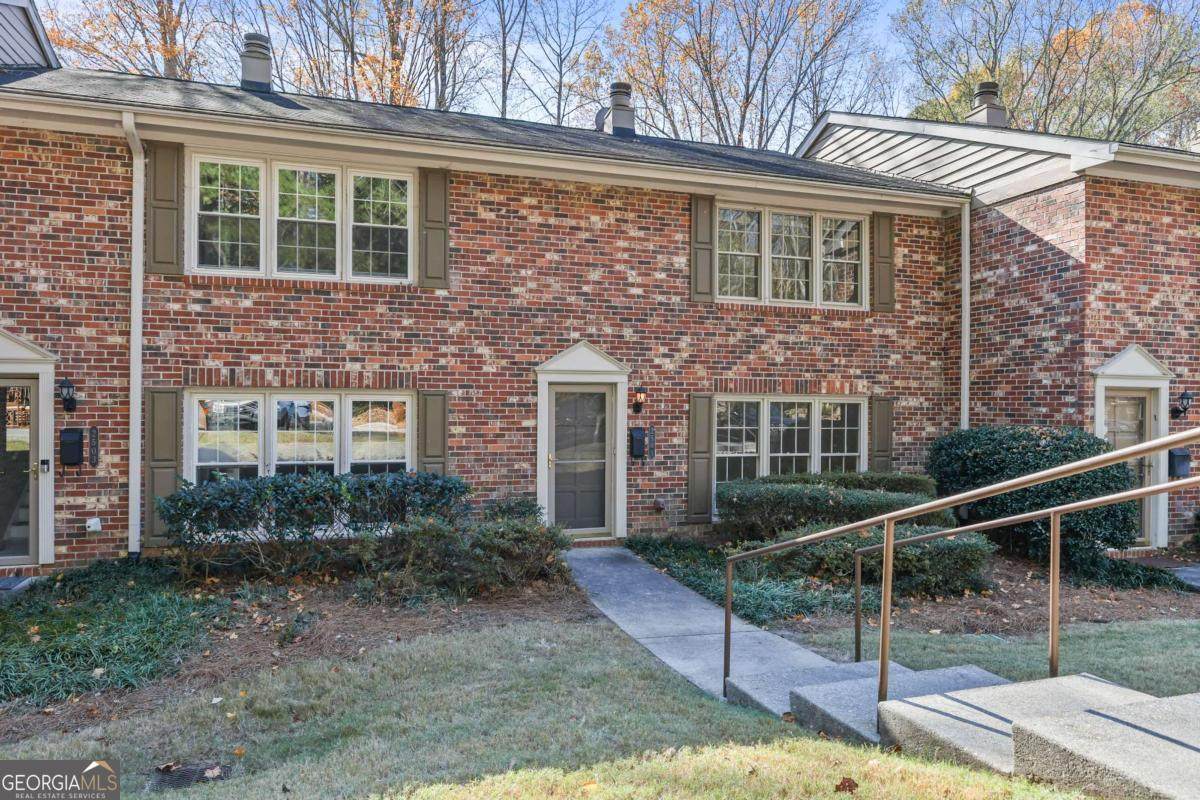 2501 Northlake Court - Photo 1