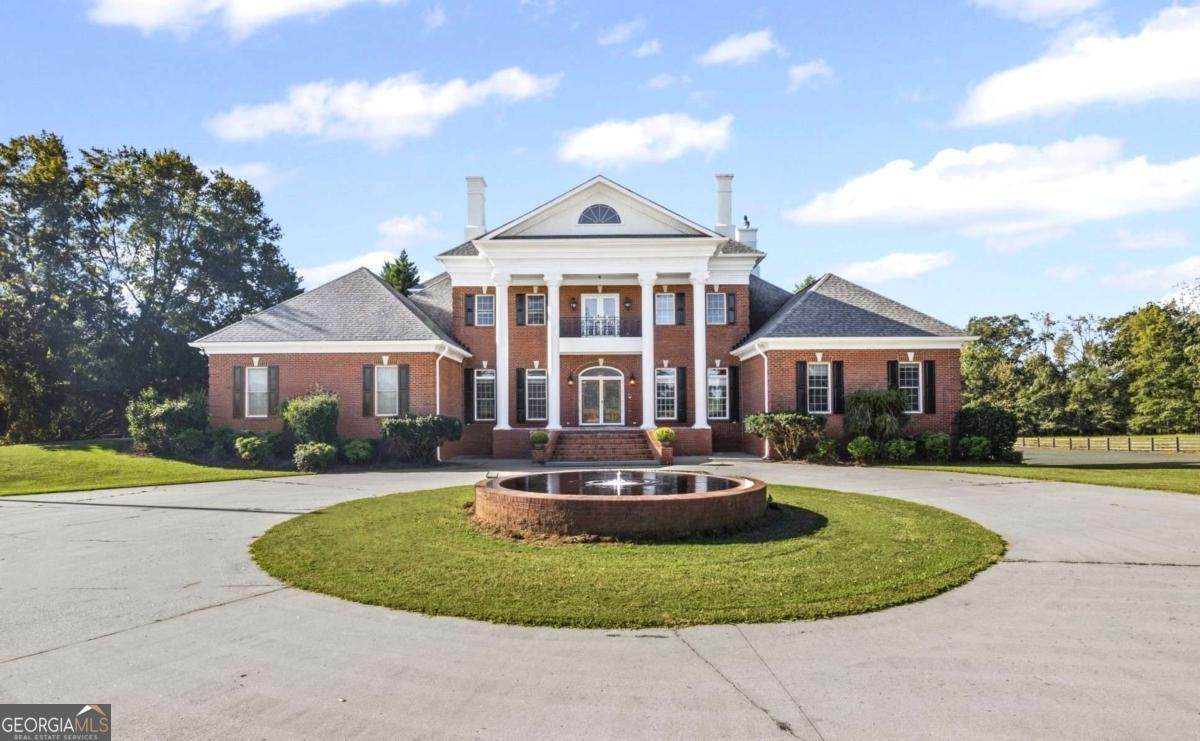 1202 Hodges Circle - Photo 1