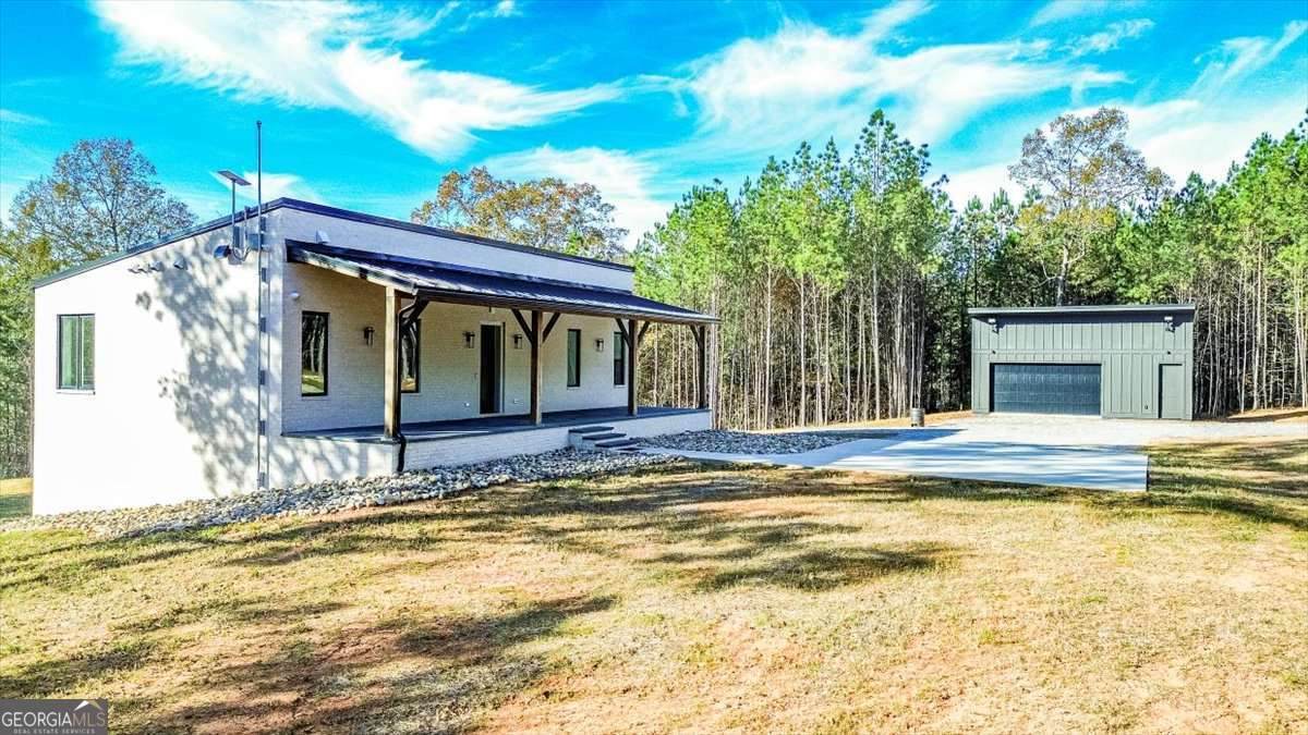 60 Stephens Road - Photo 1