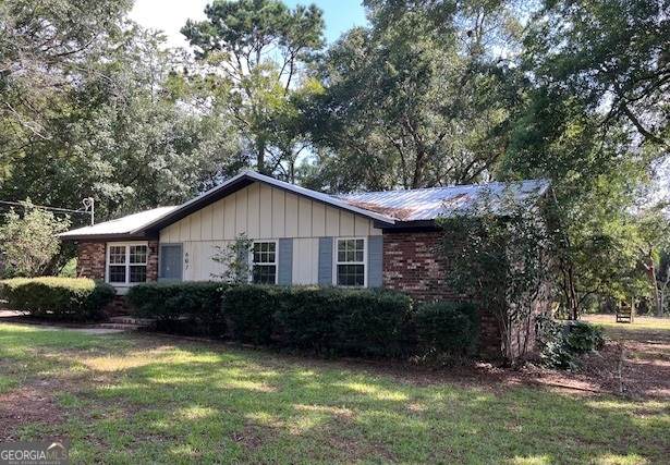 607 Hull Street - Photo 1