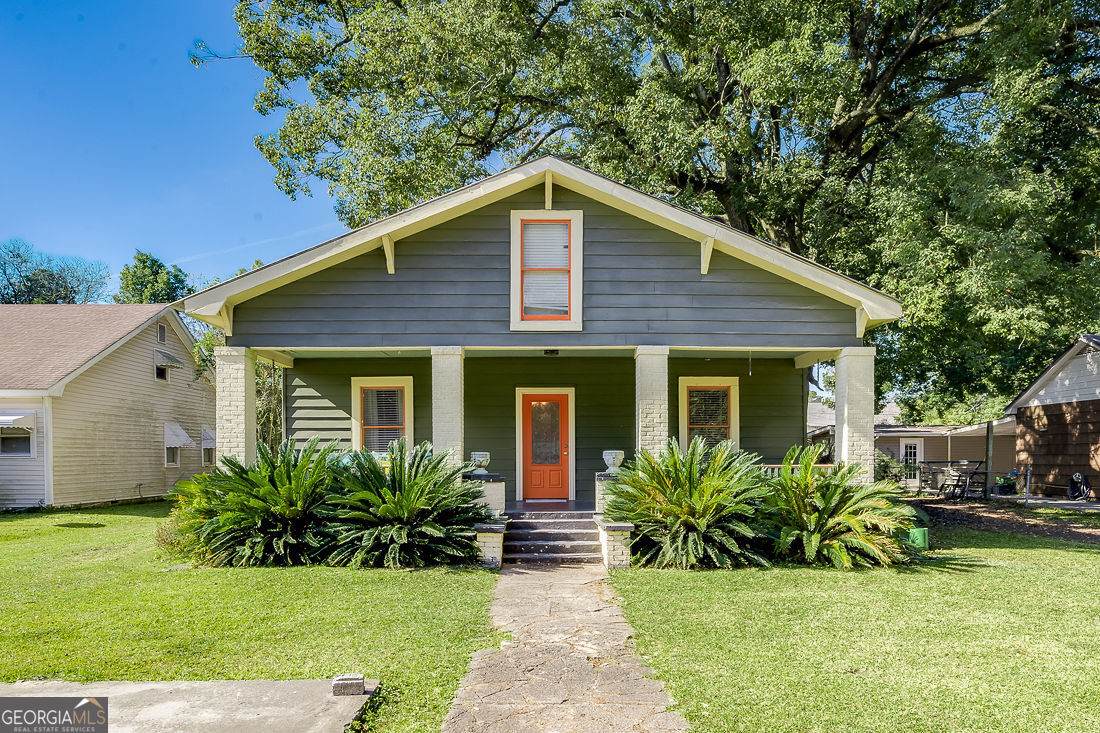 113 Commonwealth Avenue - Photo 1