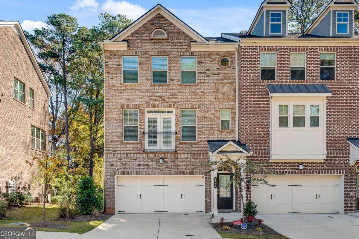 3179 Clairebrooke Avenue - Photo 1