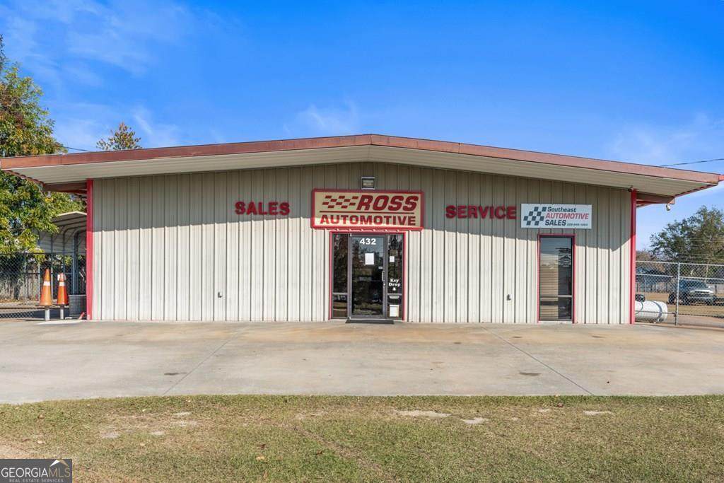 432 Connell Road - Photo 1