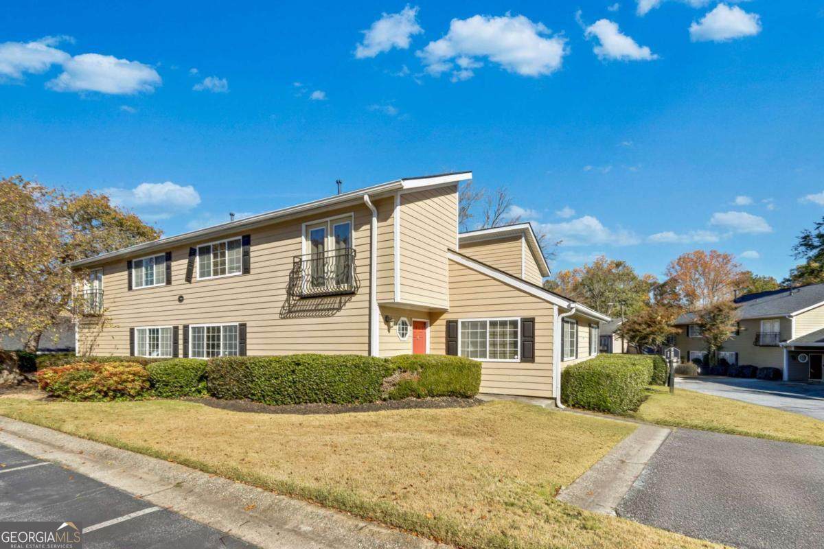 1468 Briarwood Road - Photo 1