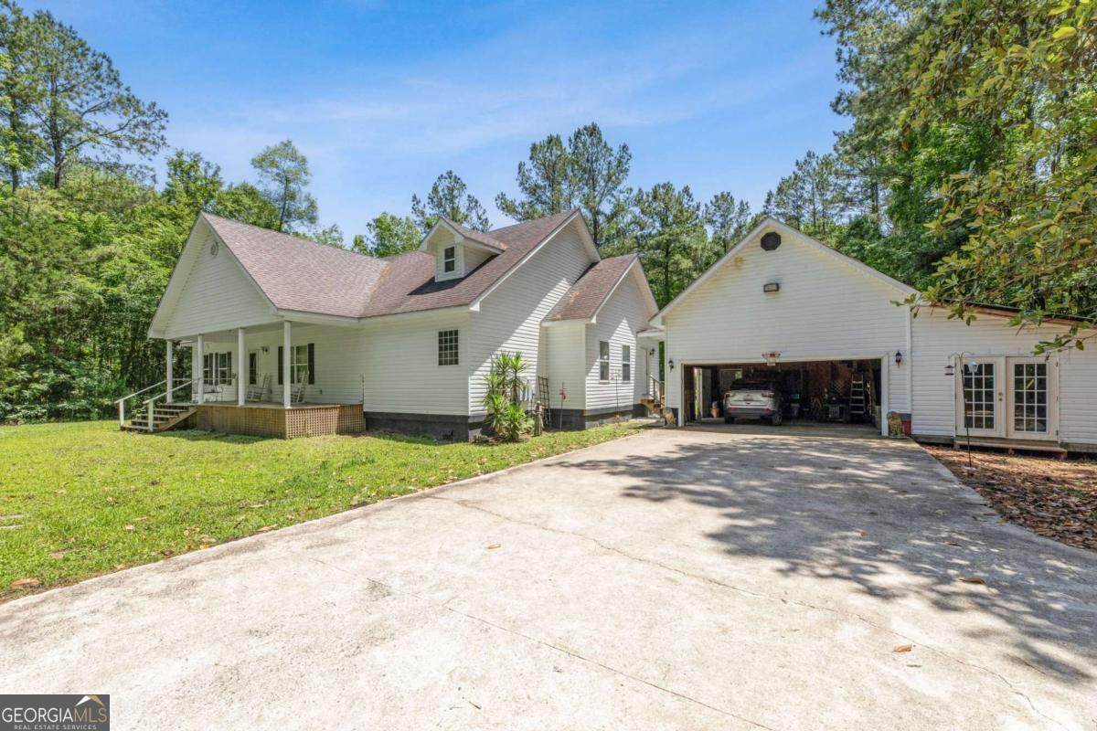 389 Magnolia Drive - Photo 1