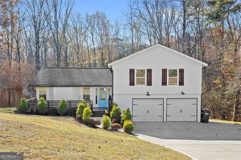 1940 Oak Ridge Court - Photo 1
