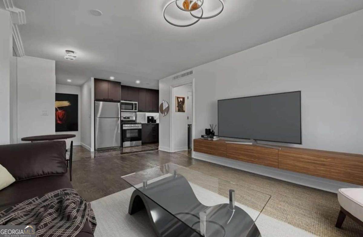 2285 Peachtree Road - Photo 1