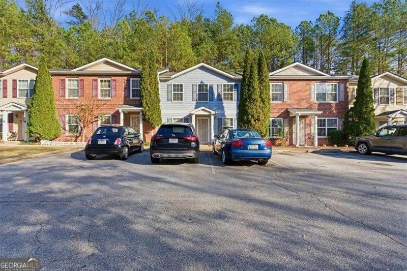 630 Streamside Drive - Photo 1
