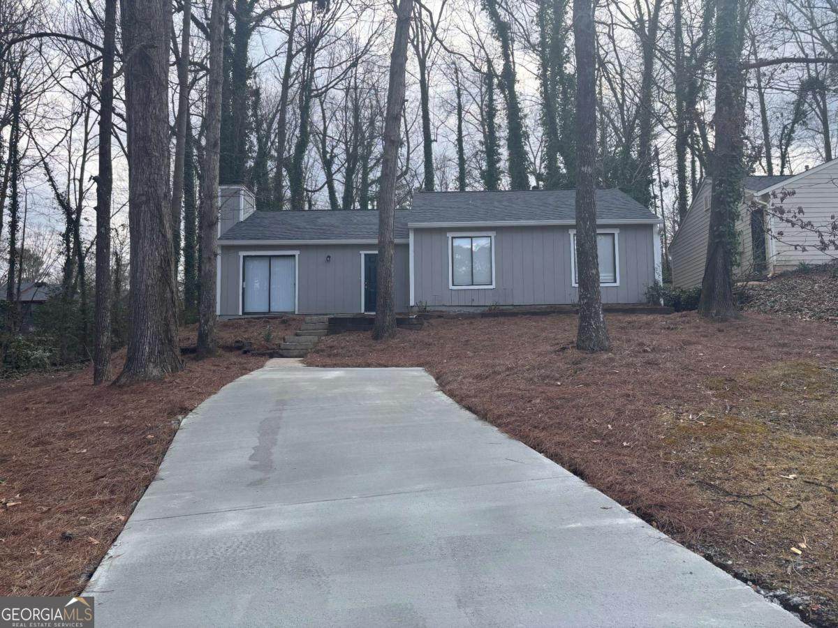 5073 Martins Crossing Road - Photo 1