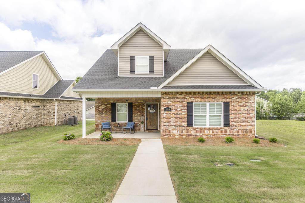 309 Charles Gray Boulevard - Photo 1