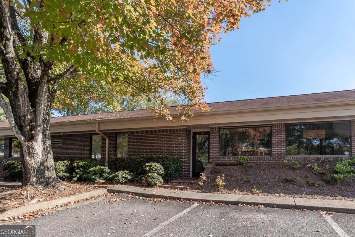 11205 Alpharetta Highway - Photo 1