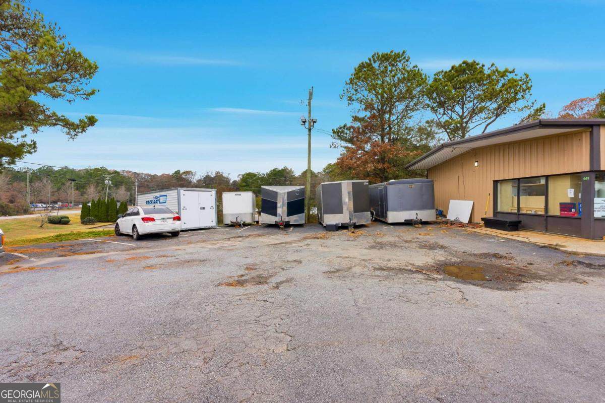 961 Shallowford Road - Photo 1