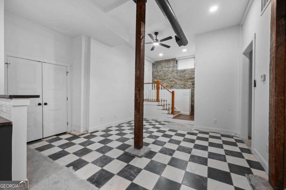360 Ponce De Leon Avenue - Photo 1