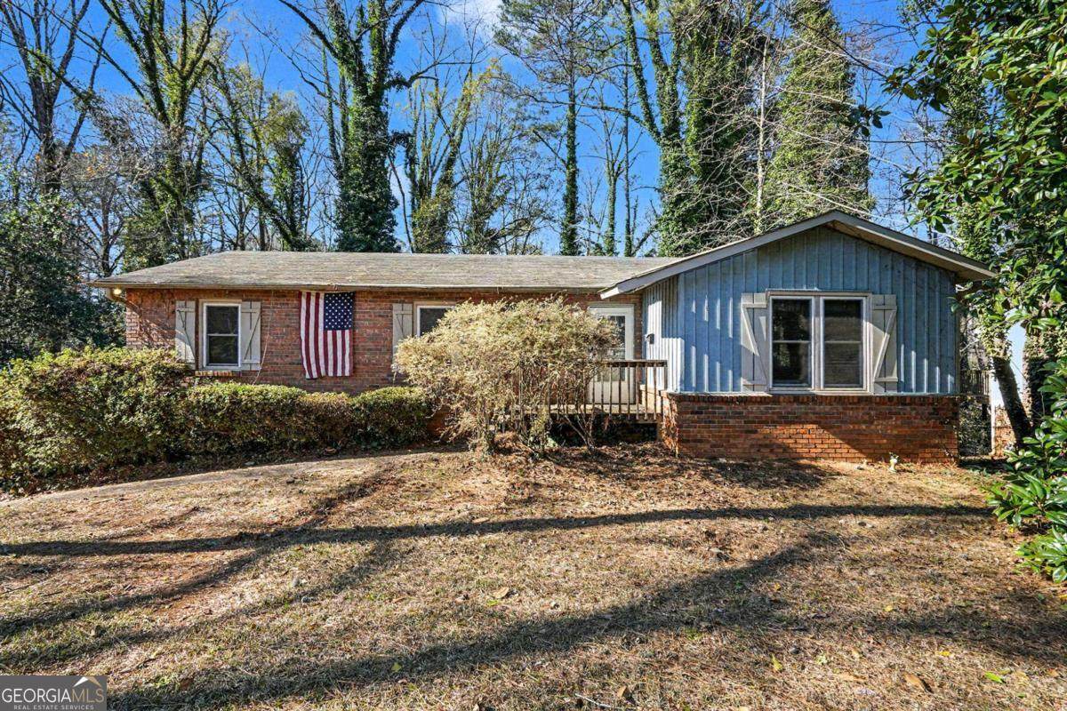 3341 Vandiver Drive - Photo 1
