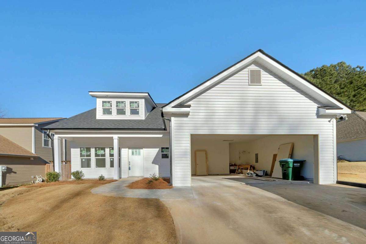 312 Hillcrest Lane - Photo 1