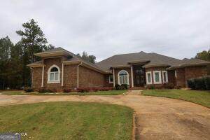 304 Deer Creek Drive - Photo 1