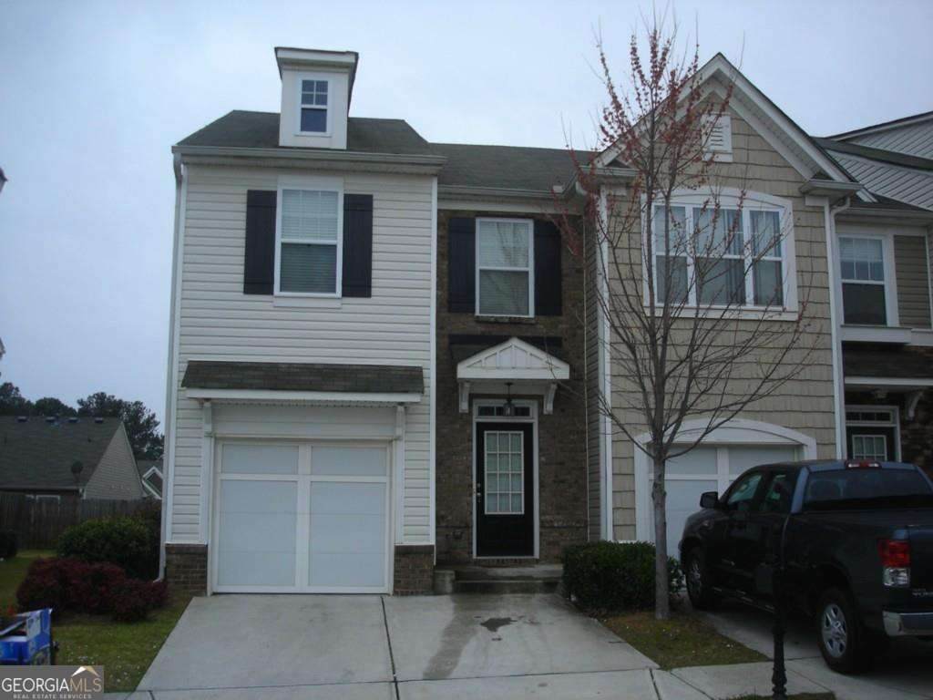 1930 Dilcrest Drive - Photo 1