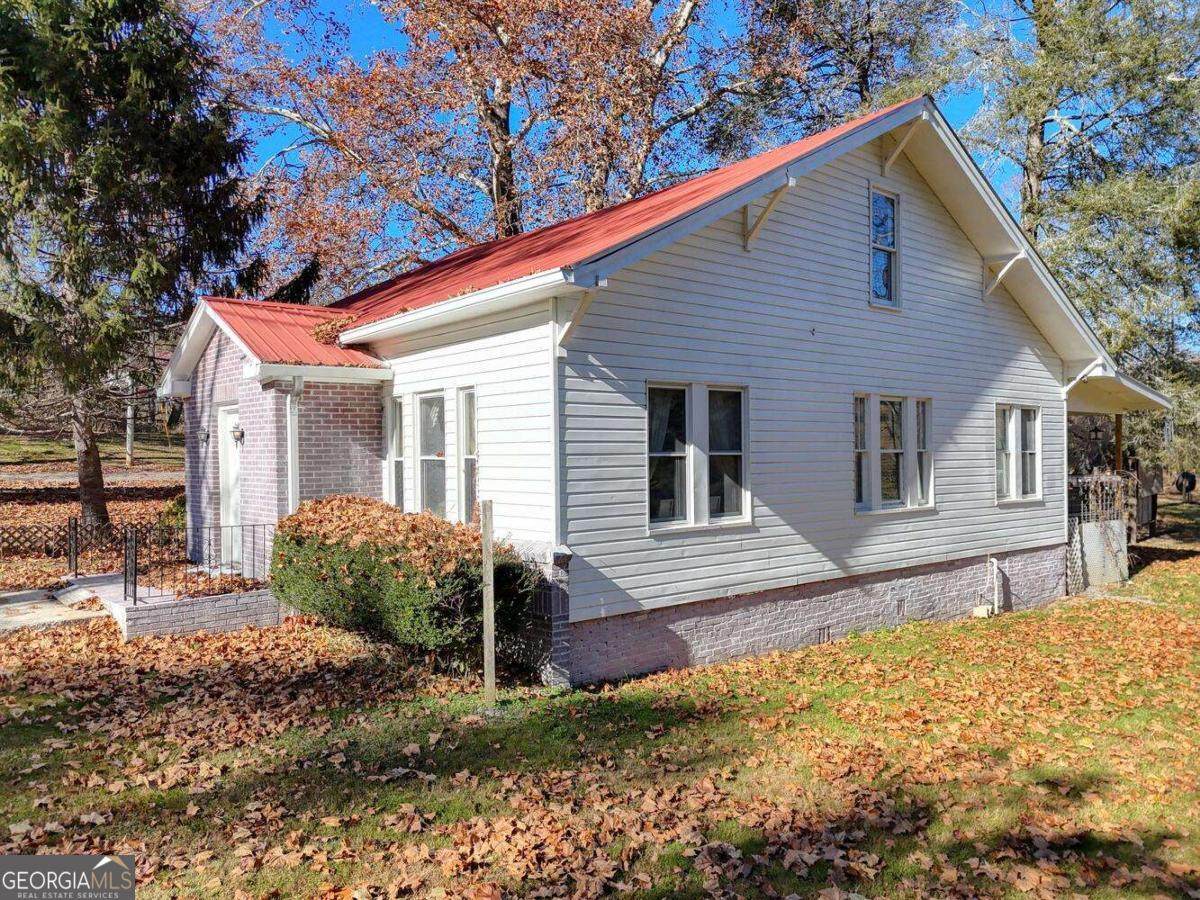 760 Kingtown Street - Photo 1