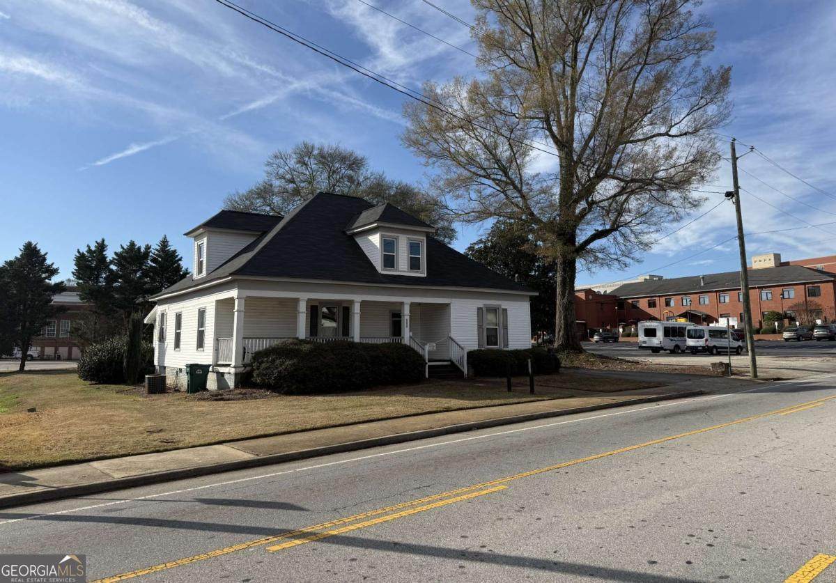 505 Newnan Road - Photo 1