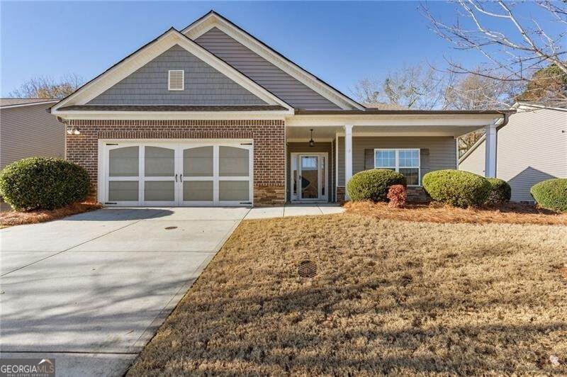 813 Ideal Place - Photo 1