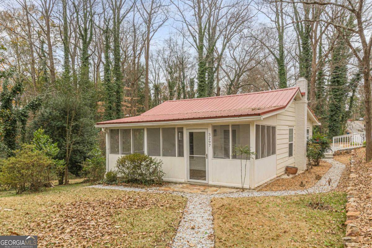 3297 College Street - Photo 1