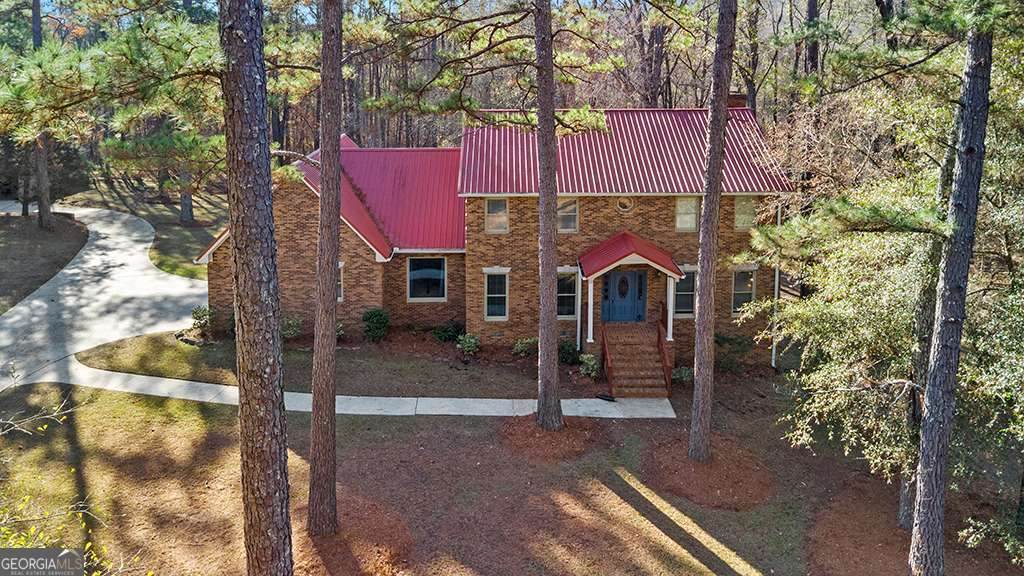 138 Dumbarton Drive - Photo 1