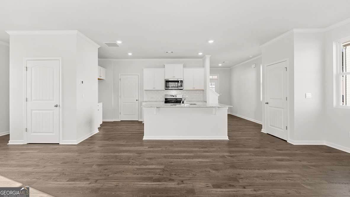 6062 Knickerbocker Street - Photo 1