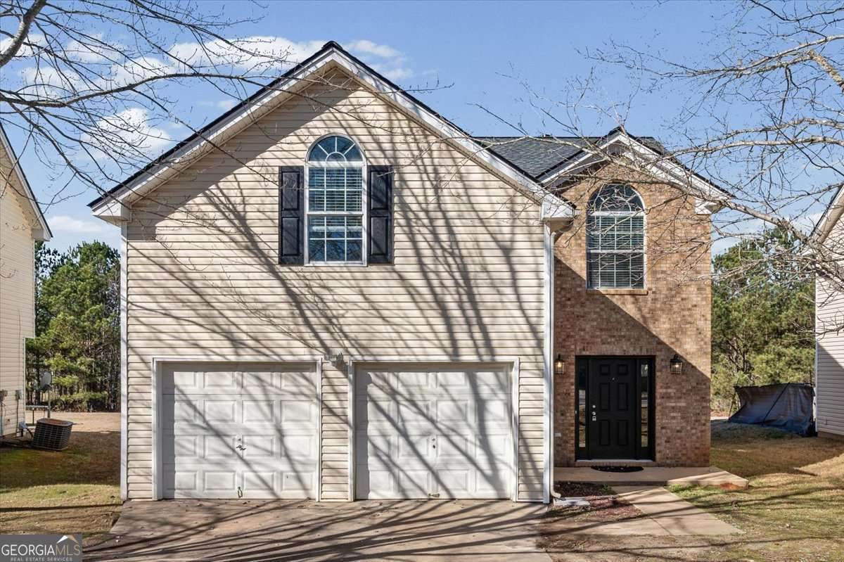 565 Amish Avenue - Photo 1